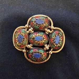 Vintage Sarah Coventry "light of the east" brooxh